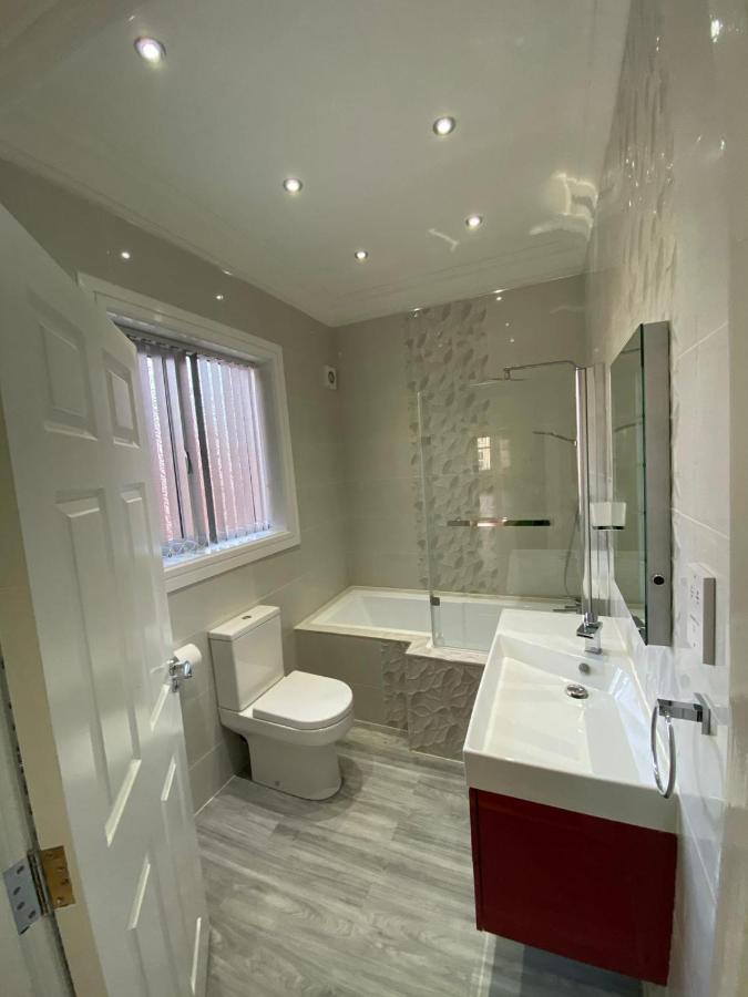 Designer Apartment Apt6 Wolverhampton Buitenkant foto