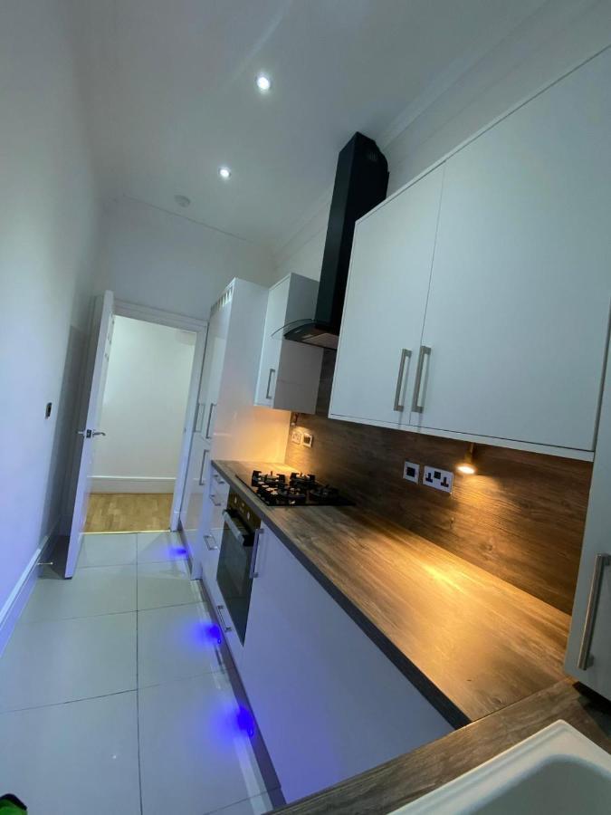 Designer Apartment Apt6 Wolverhampton Buitenkant foto
